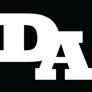 我下载一个男人日三个以上的女人p
